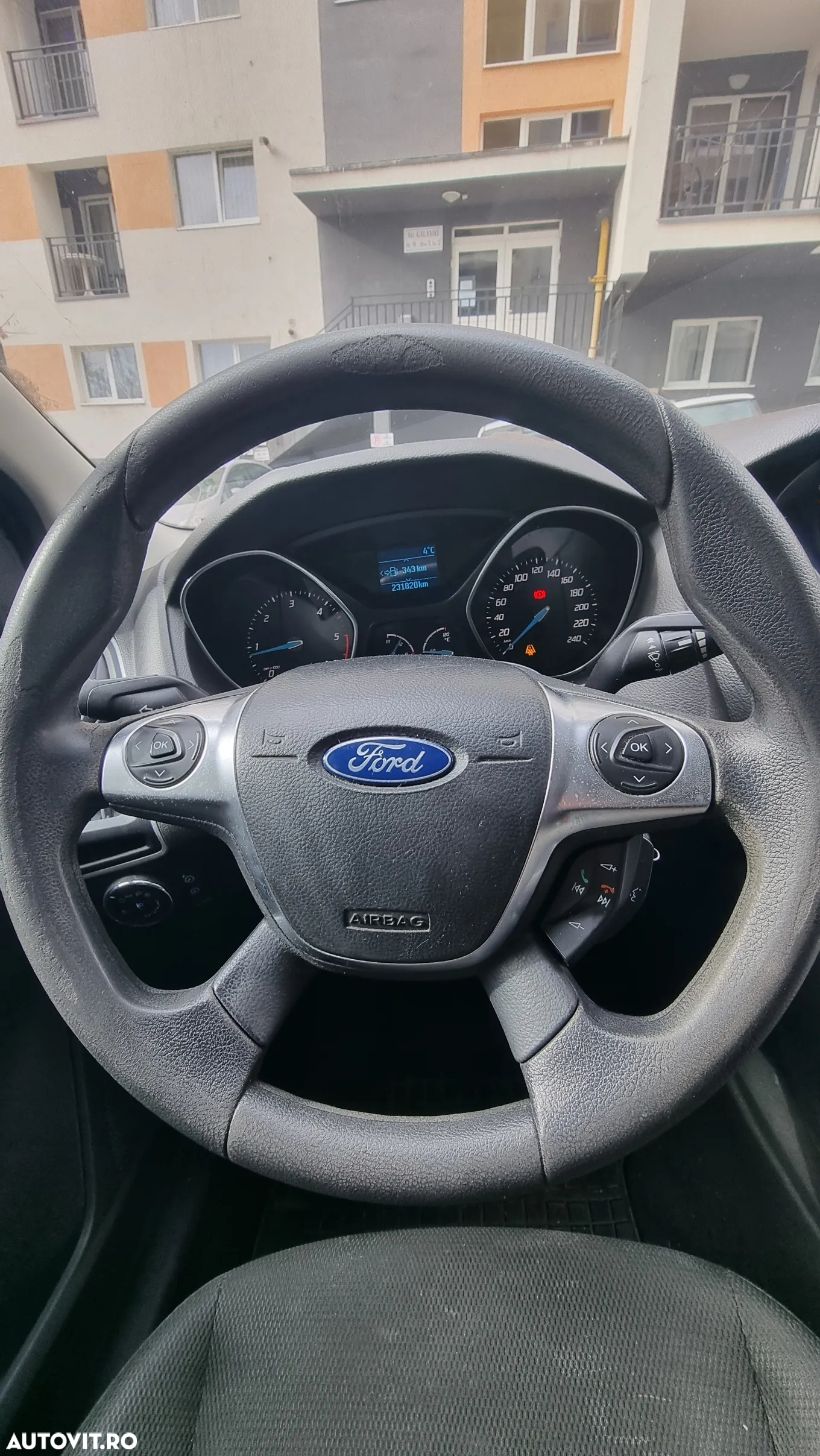 Ford Focus 1.6 TDCi DPF Titanium - 2