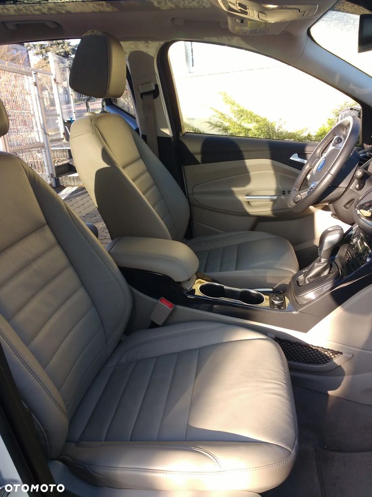 Ford Escape 2.0 EcoBoost AWD Titanium - 7