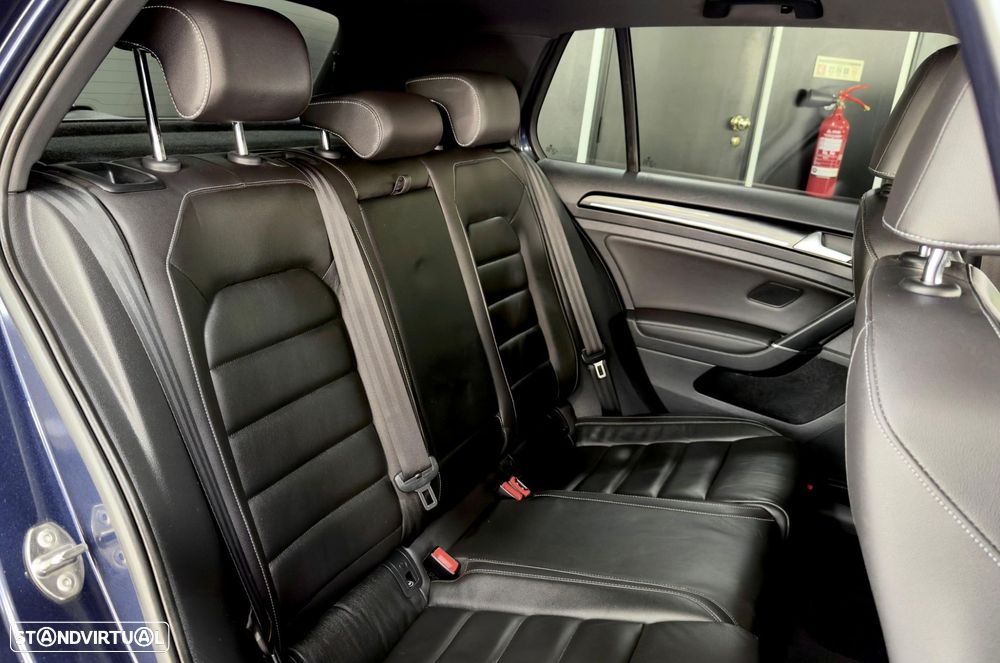 VW Golf 2.0 TDI GTD - 41