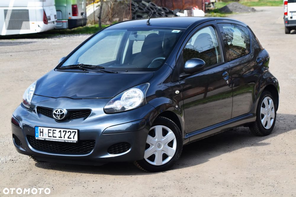 Toyota Aygo Standard - 26