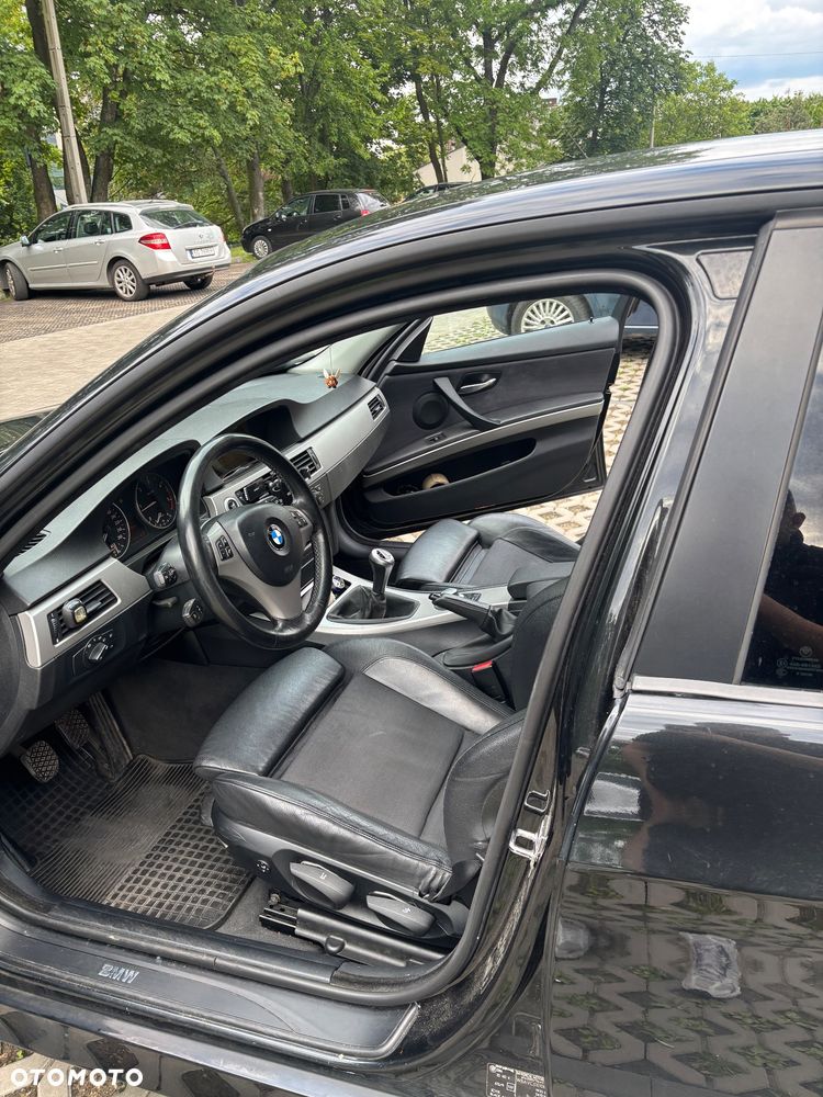 BMW Seria 3 320d - 8