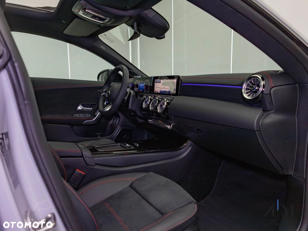 Mercedes-Benz CLA AMG 35 mHEV 4-Matic 8G-DCT - 18