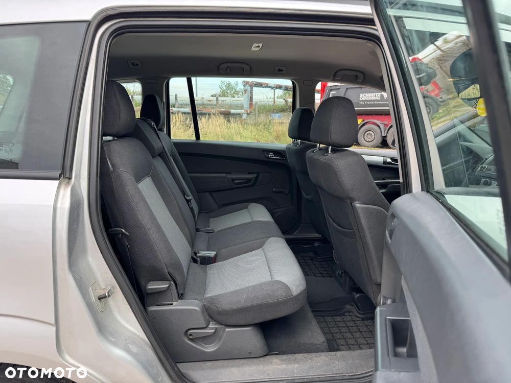 Opel Zafira 1.8 - 18