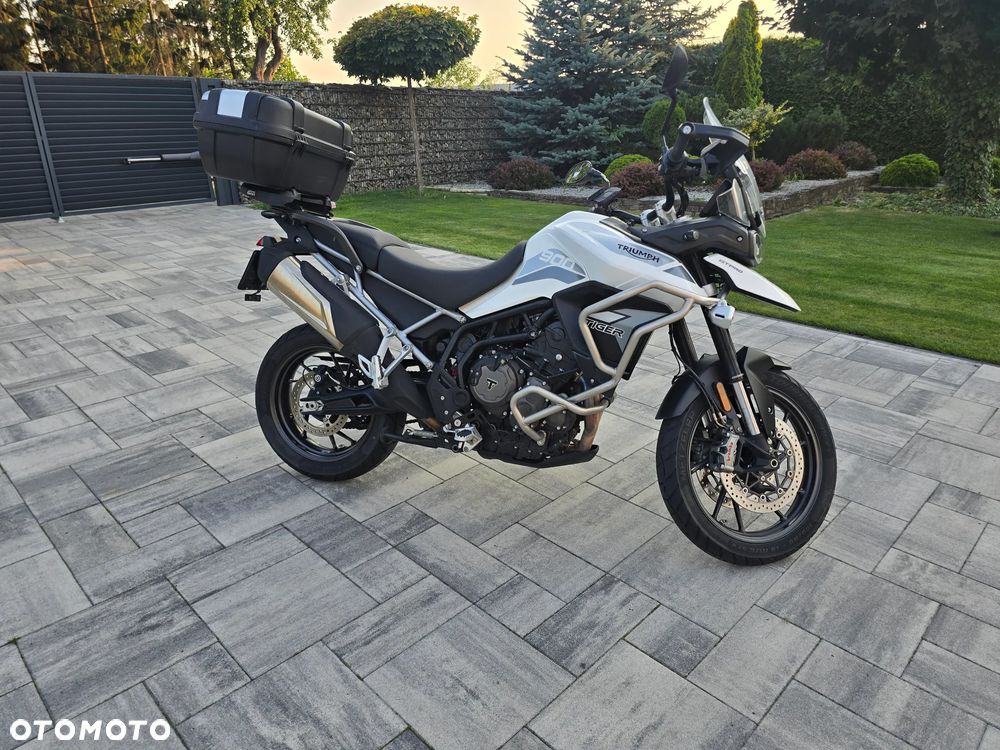 Triumph Tiger - 1
