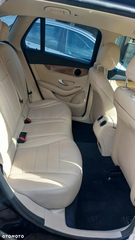 Mercedes-Benz GLC 250 4-Matic - 12