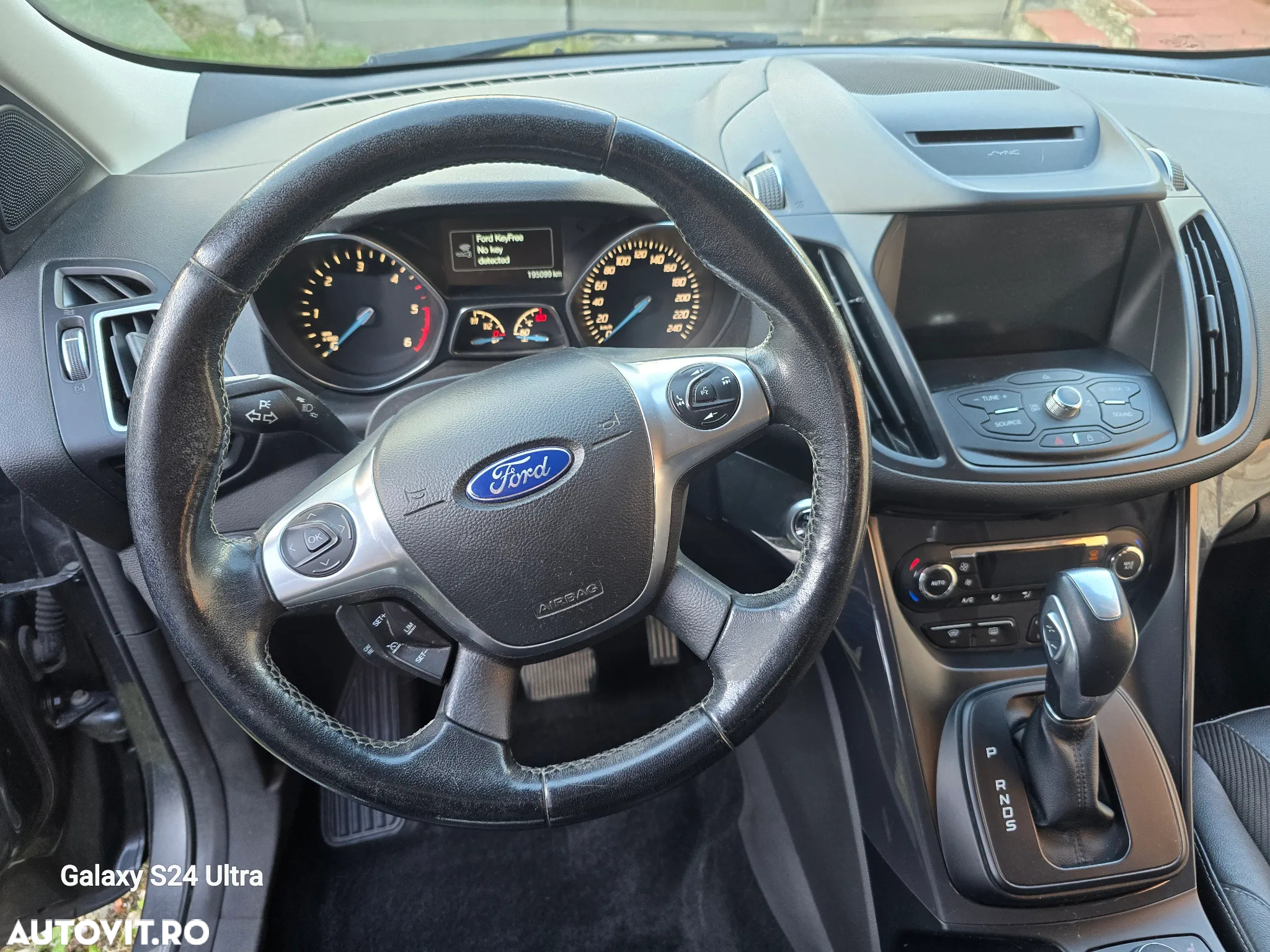 Ford Kuga 2.0 TDCi 4WD Powershift Titanium - 5