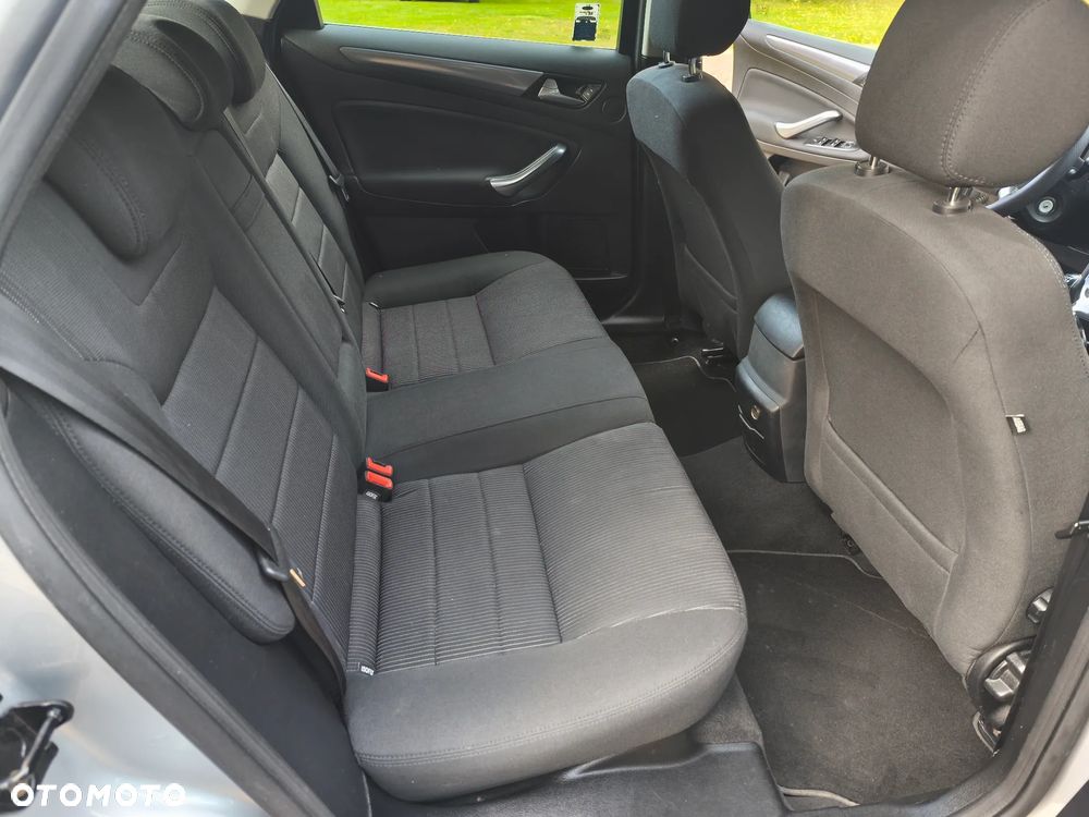 Ford Mondeo 2.0 TDCi Titanium - 12