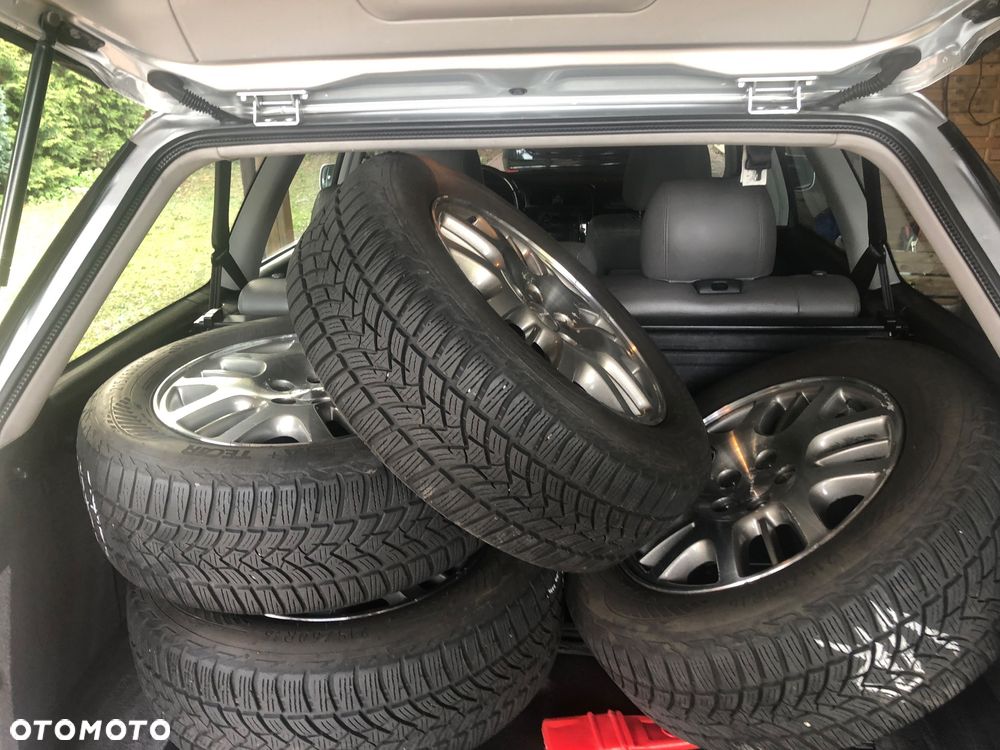 Subaru Outback 3.0 H6 - 38