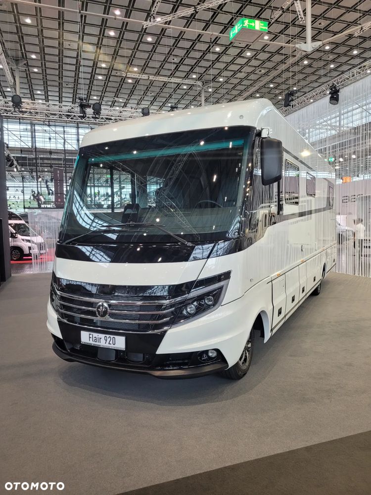 Niesmann-Bischoff Flair 920 - 10