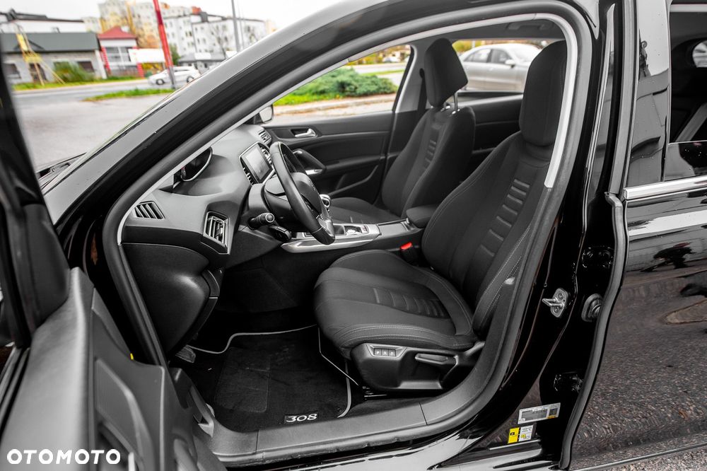 Peugeot 308 155 THP Premium - 30
