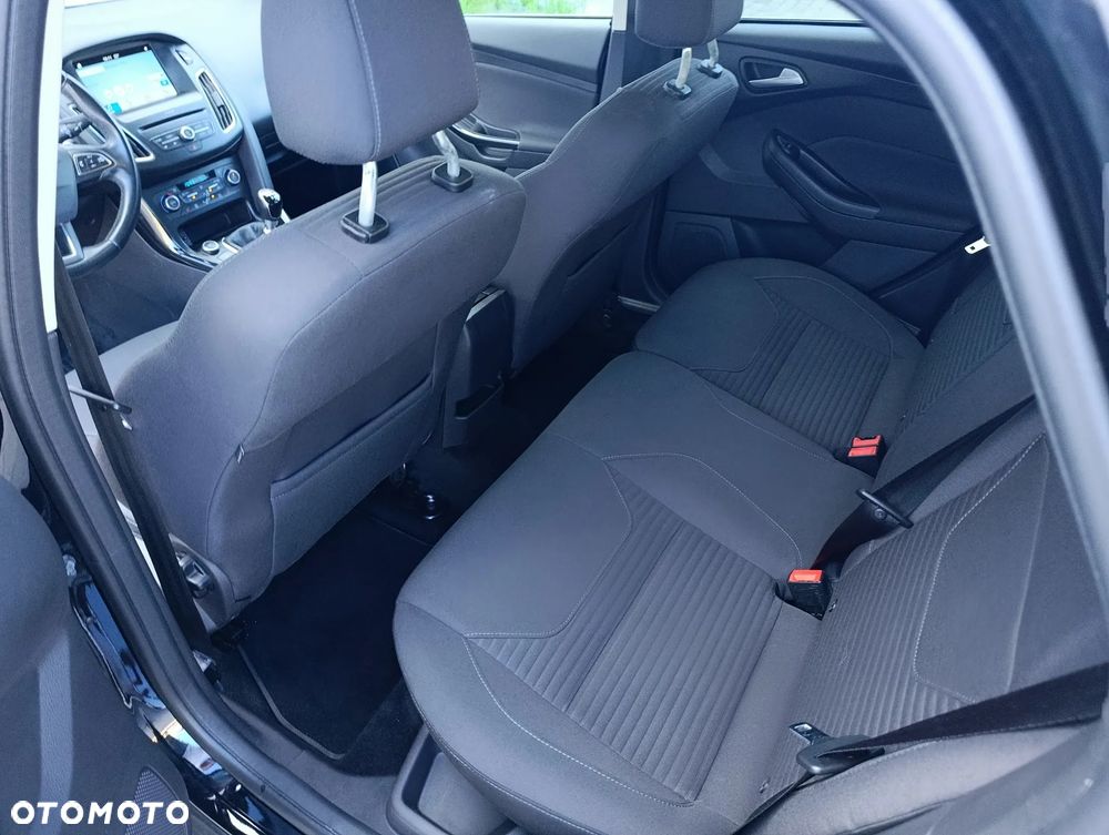 Ford Focus - 9
