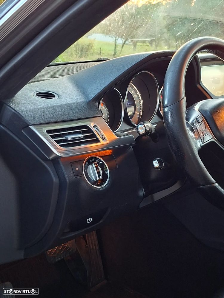Mercedes-Benz E 250 CDI Avantgarde BlueEfficiency Auto. - 15
