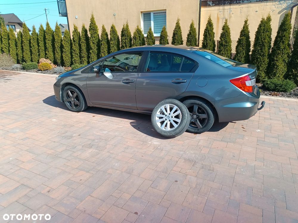 Honda Civic - 4