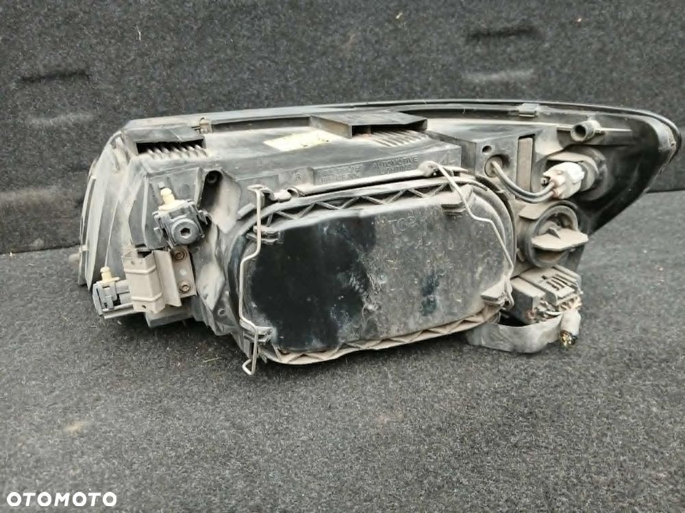 Volvo V50 lampa przednia lewa, prawa - 6