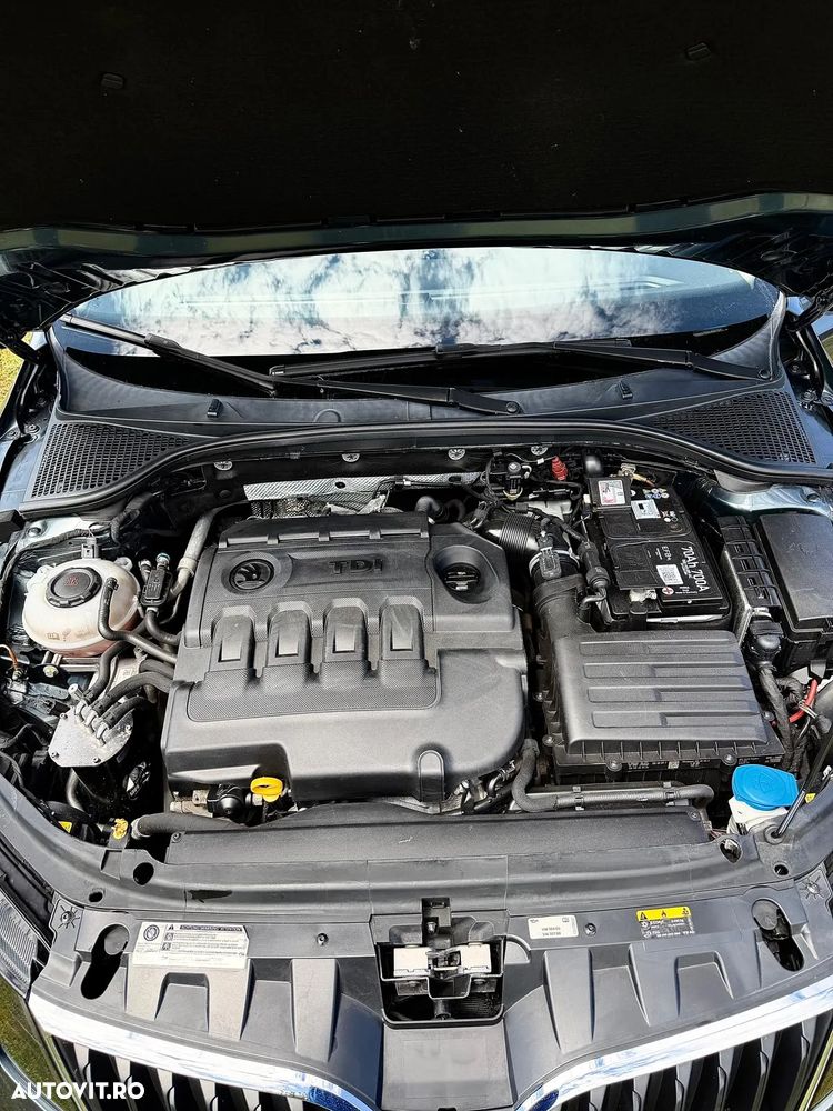 Skoda Octavia 1.6 TDI DSG Style - 9