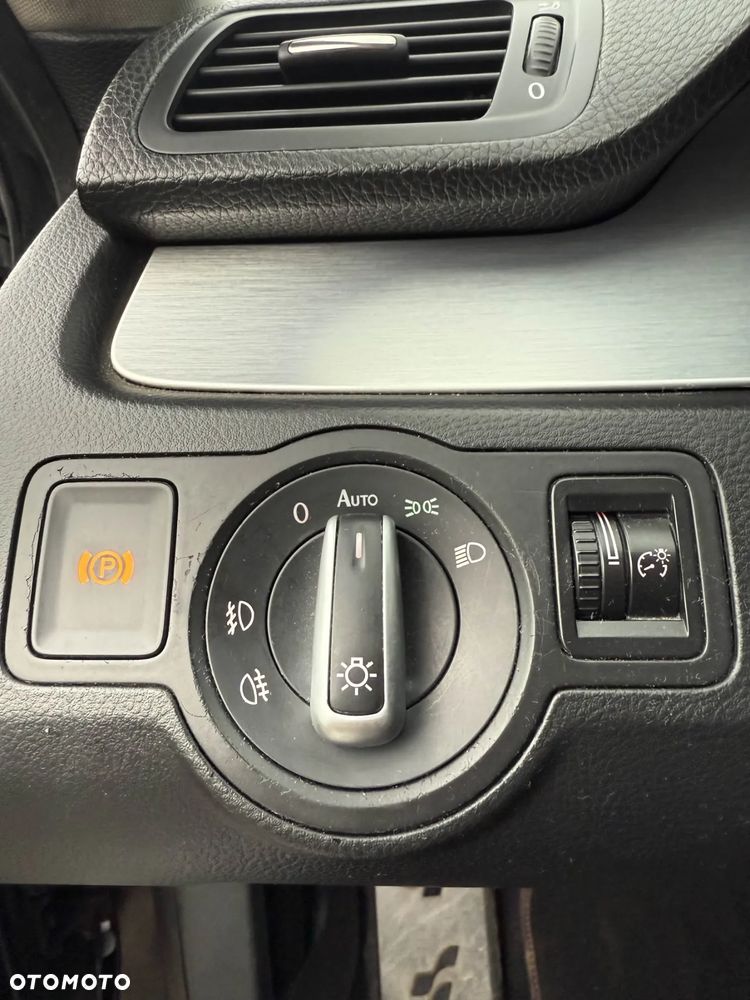 Volkswagen Passat CC 2.0 TSI DSG - 10