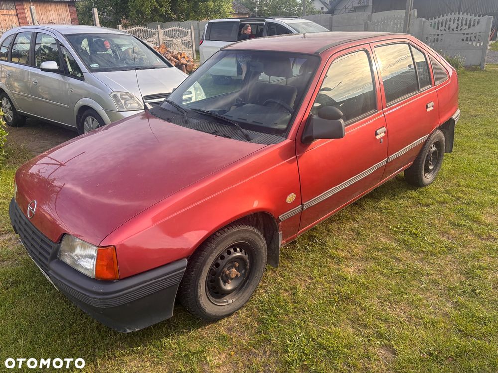 Opel Kadett 1.6 GL - 1