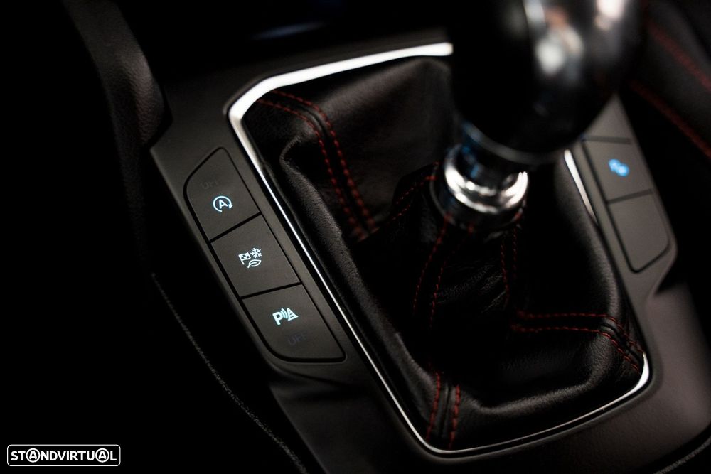 Ford Focus 1.0 EcoBoost MHEV ST-Line - 9