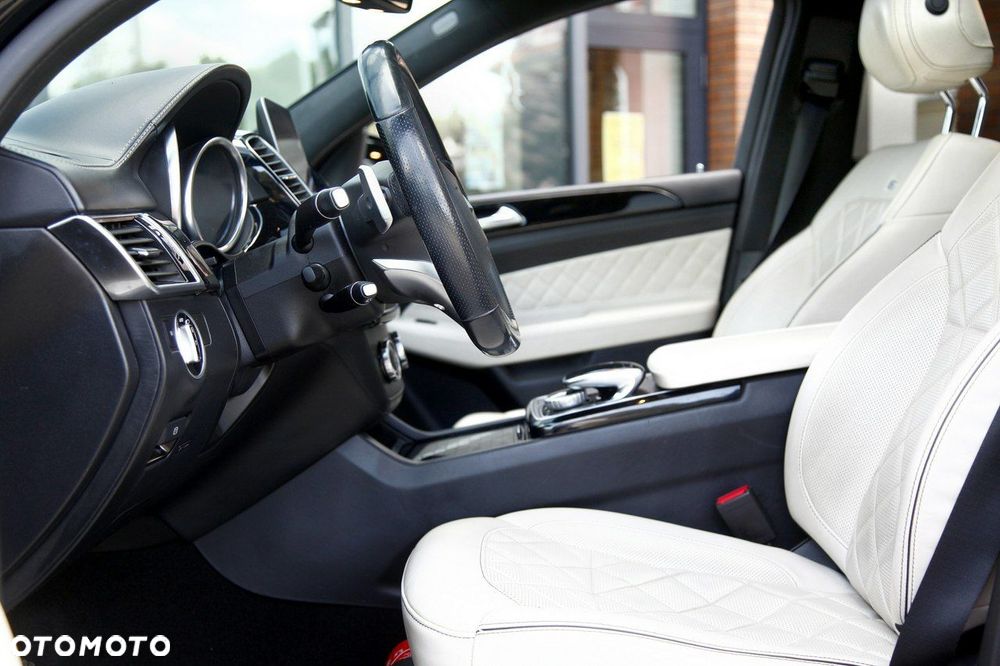 Mercedes-Benz GLE - 18