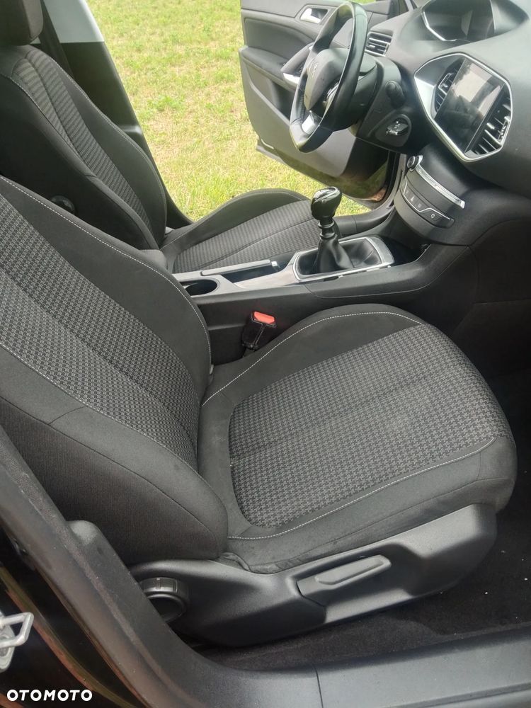 Peugeot 308 BlueHDi 130 Stop & Start Active - 20