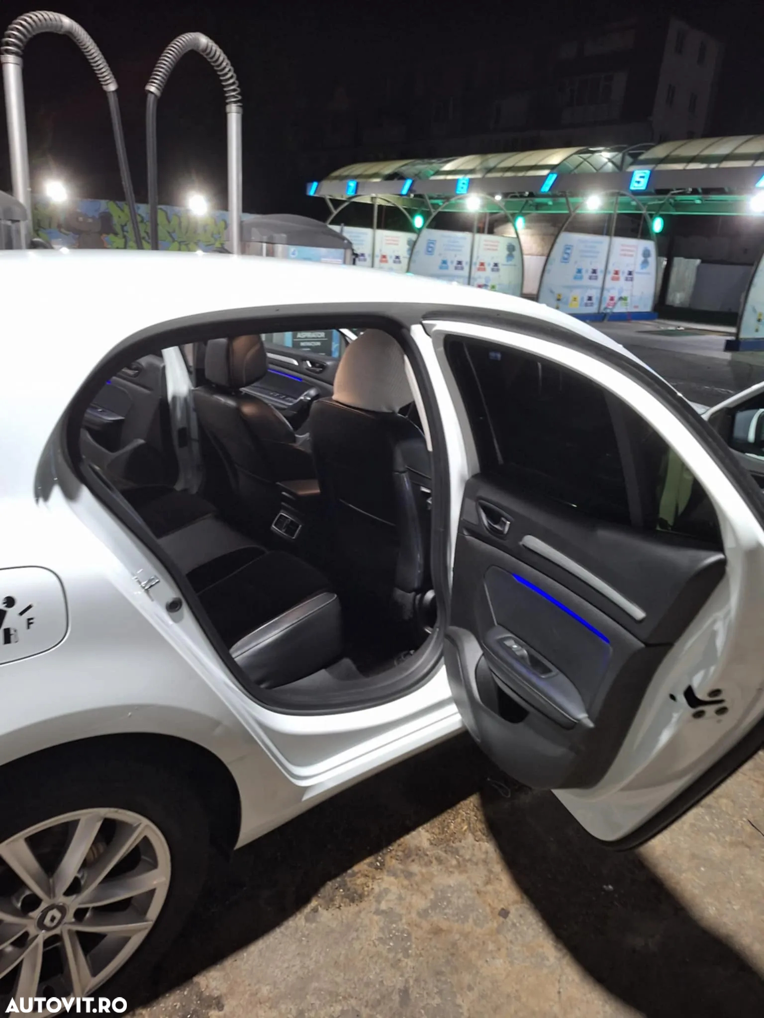 Renault Megane ENERGY dCi 110 INTENS - 14