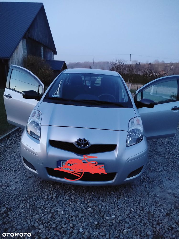 Toyota Yaris 1.0 Luna EU5 - 1