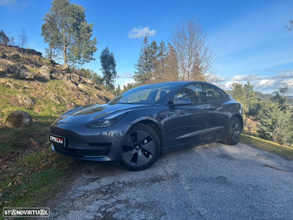 Tesla Model 3 Standard Range Plus RWD - 1