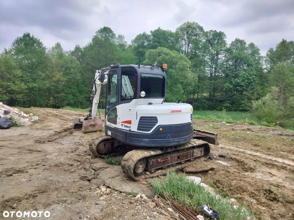 Bobcat E80 - 4