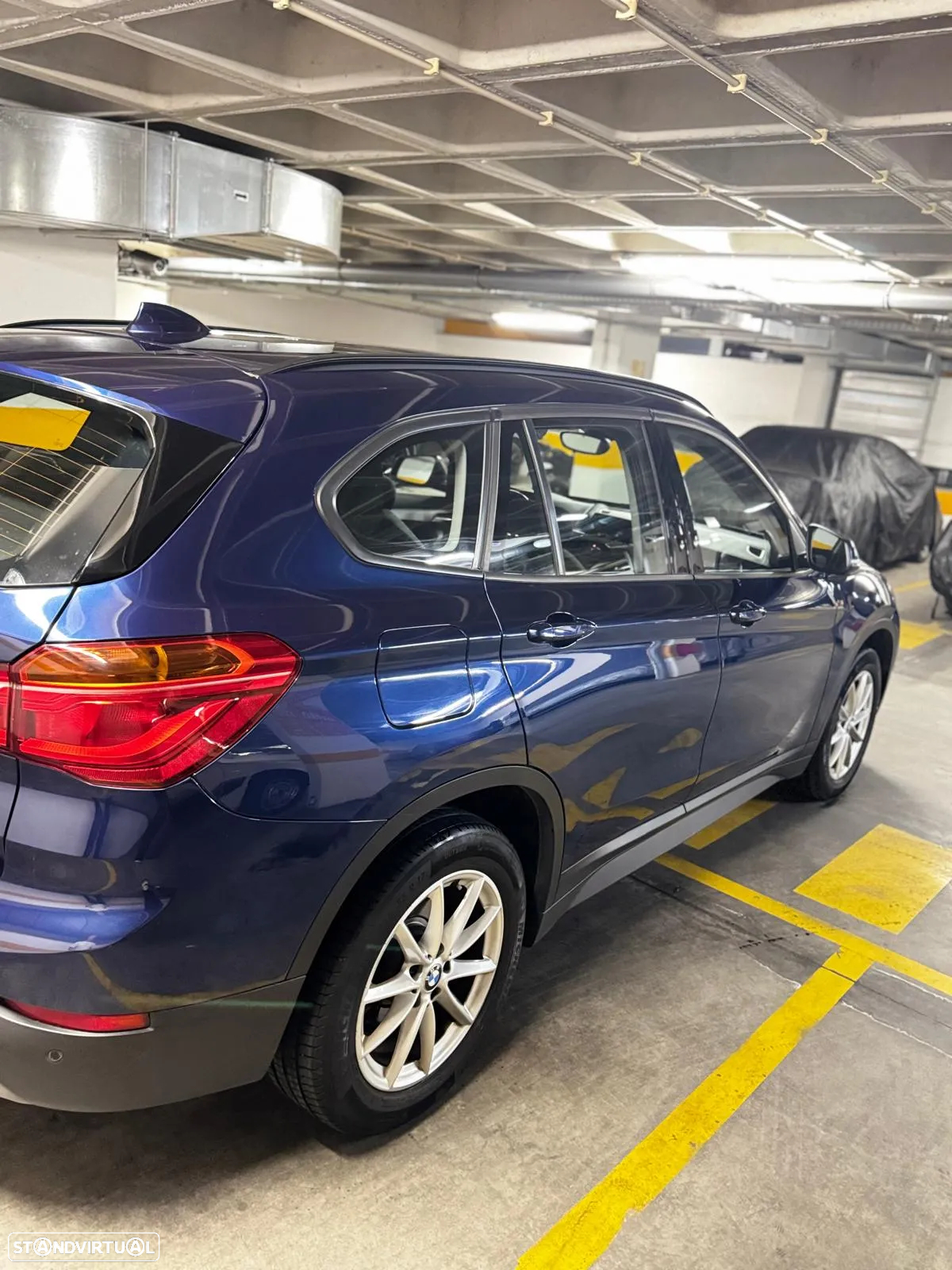 BMW X1 18 d xDrive - 8