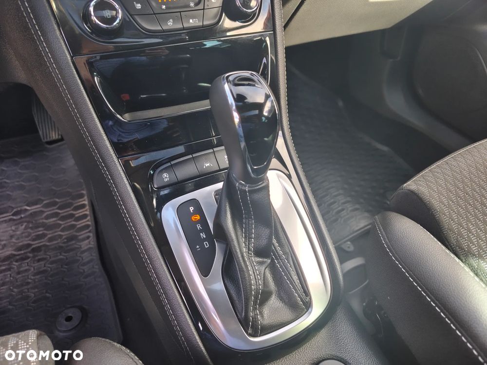 Opel Astra 1.4 Turbo Start/Stop Automatik Innovation - 19