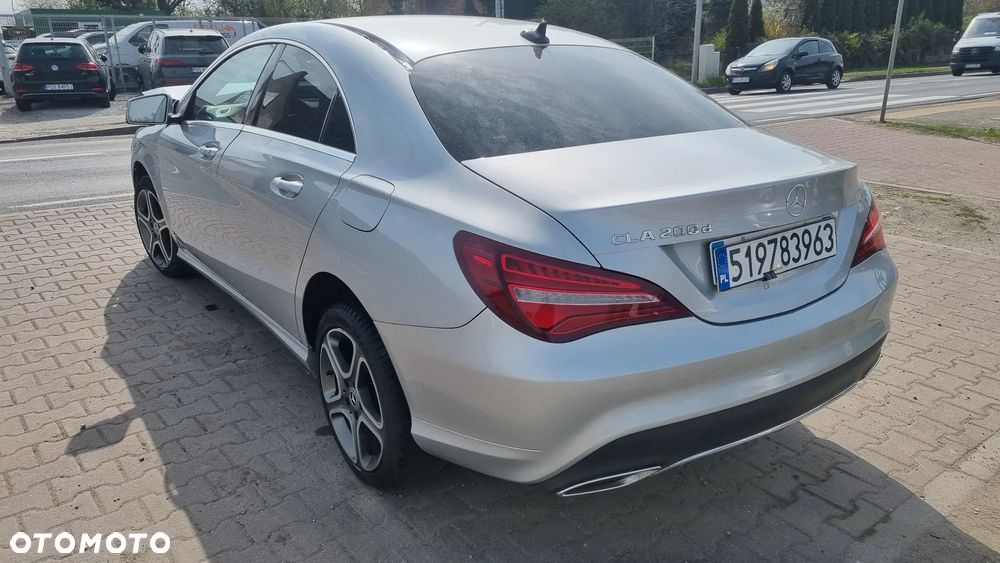 Mercedes-Benz CLA 200 d 7G-DCT UrbanStyle Edition - 8