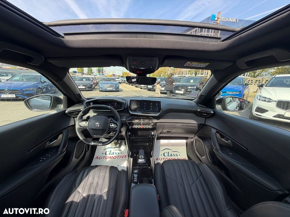 Peugeot 2008 1.2L PureTech 130 S&S EAT8 GT - 17