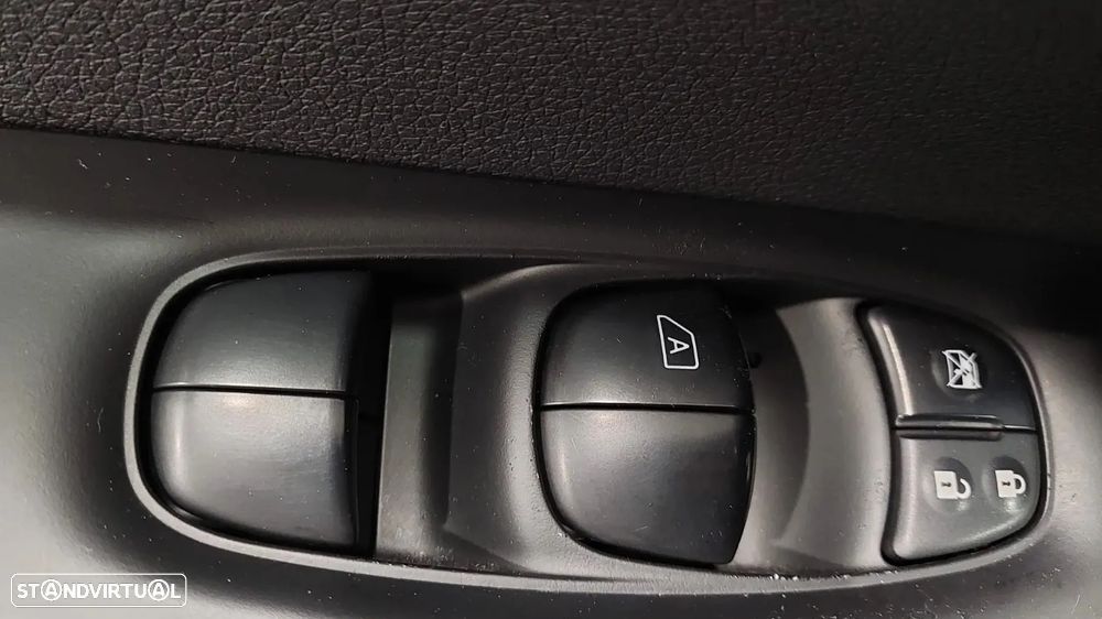 Nissan Qashqai ver-1-2-dig--t-tekna-premium-pele-preta - 4