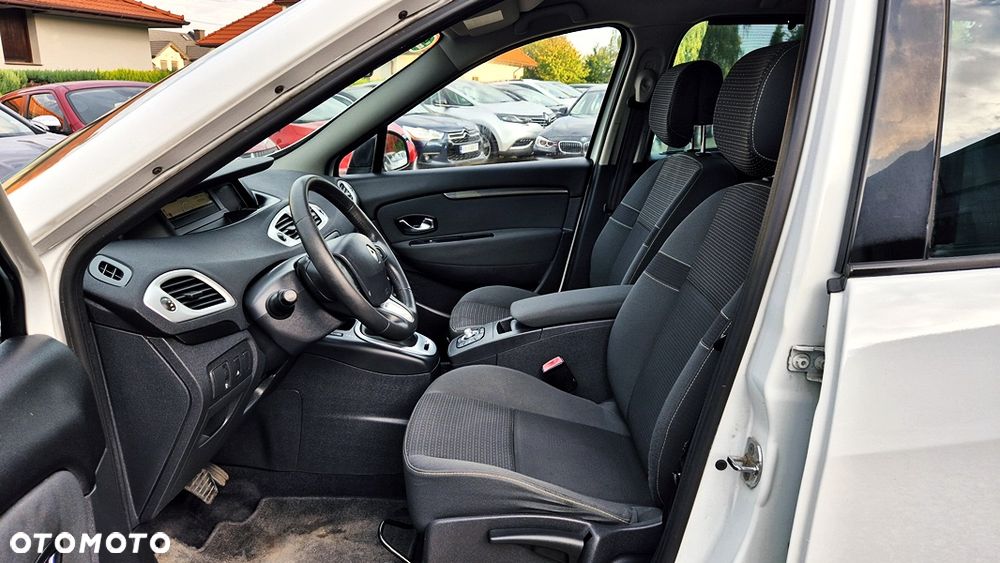 Renault Grand Scenic 2.0 16V 140 CVT Luxe - 29