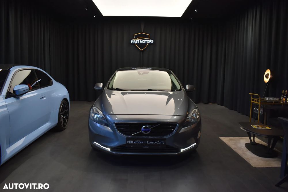 Volvo V40 D4 VEA Summum - 1