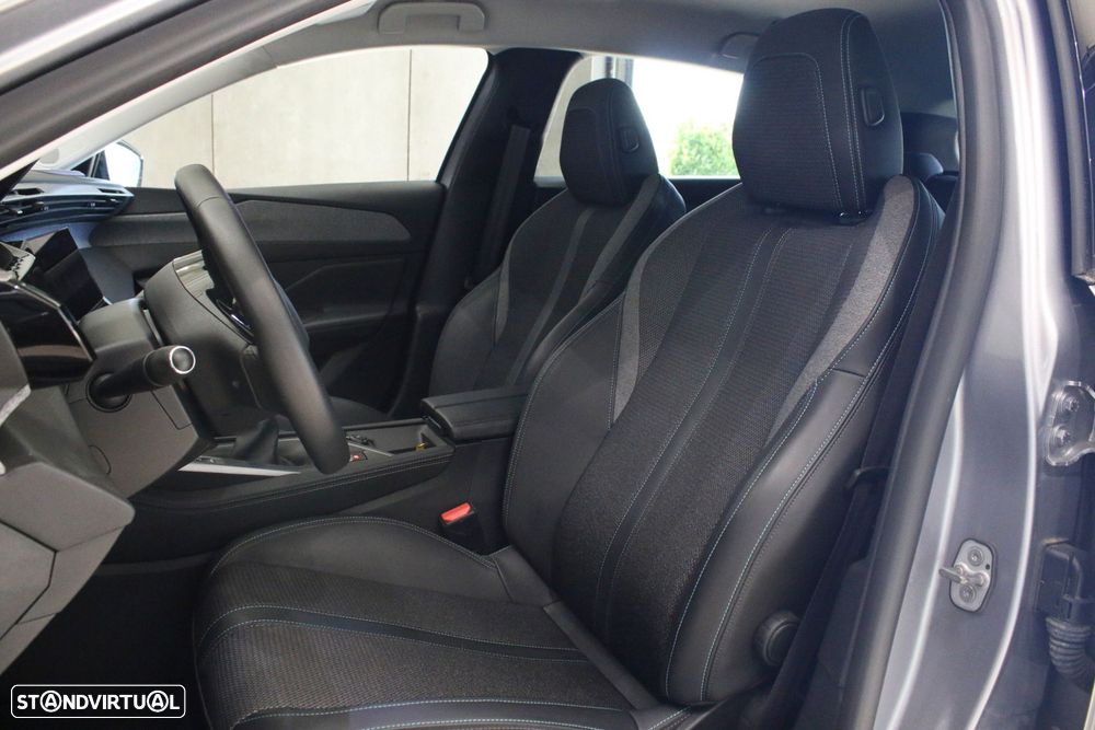 Peugeot 308 1.2 PureTech Allure - 27