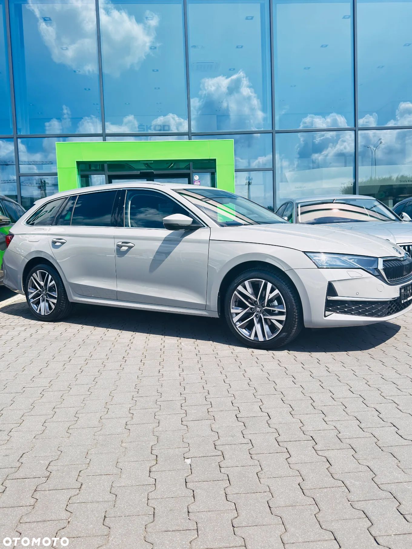 Skoda Octavia 2.0 TDI Edition 130 Selection DSG - 1