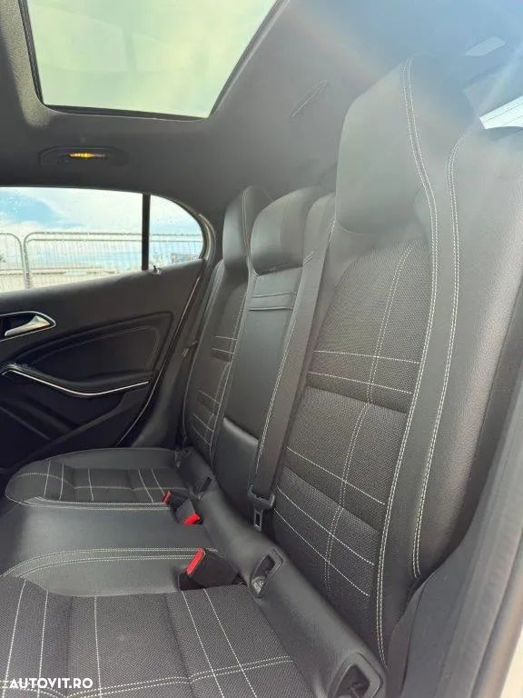 Mercedes-Benz GLA 200 (CDI) d 4Matic 7G-DCT - 13