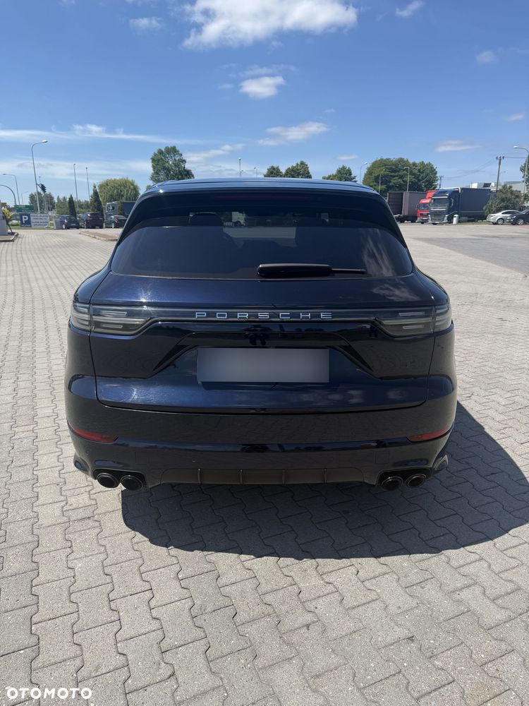 Porsche Cayenne Standard - 4