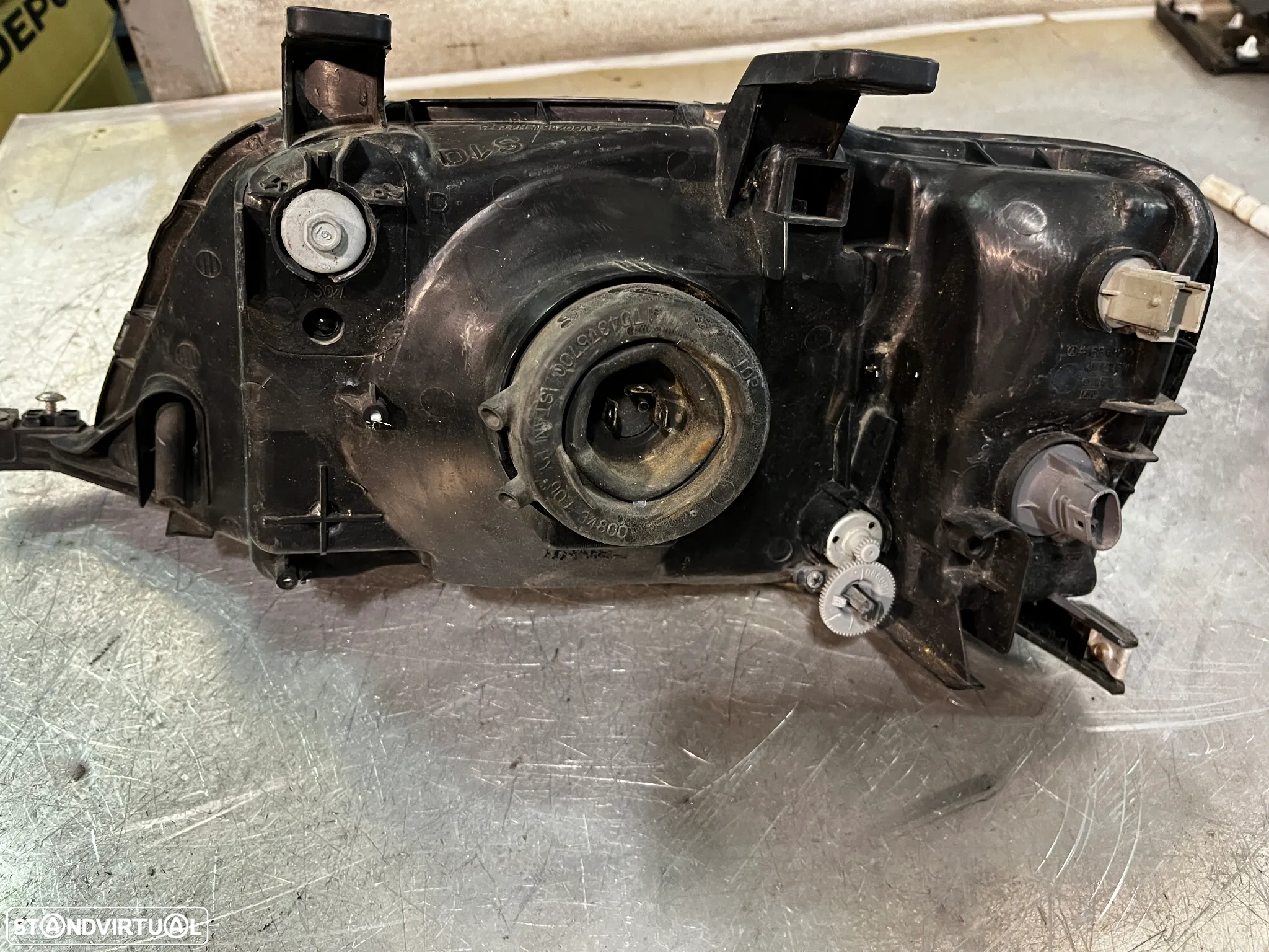 ÓTICA / FAROL HONDA CRV I - DIREITO - 2