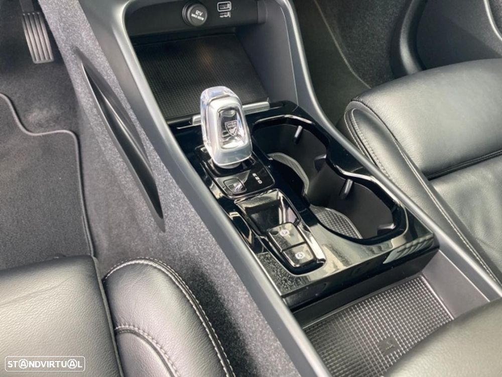 Volvo XC 40 T5 Recharge DKG Inscription - 25