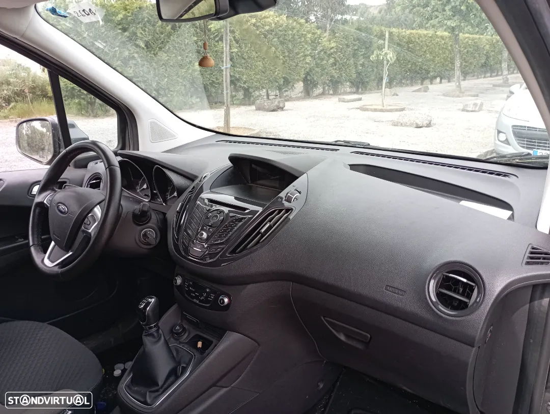Ford Tourneo Courier1.5 Tdci 2017 para Peças - 8