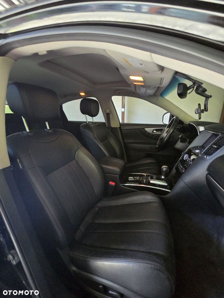 Infiniti Q70 3.7 S Premium - 11
