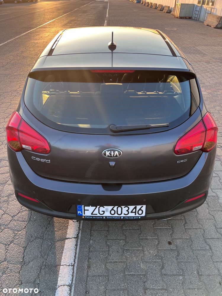 Kia Ceed - 4