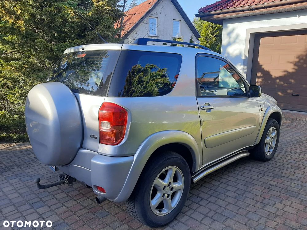 Toyota RAV4 D-4D 4x4 - 4