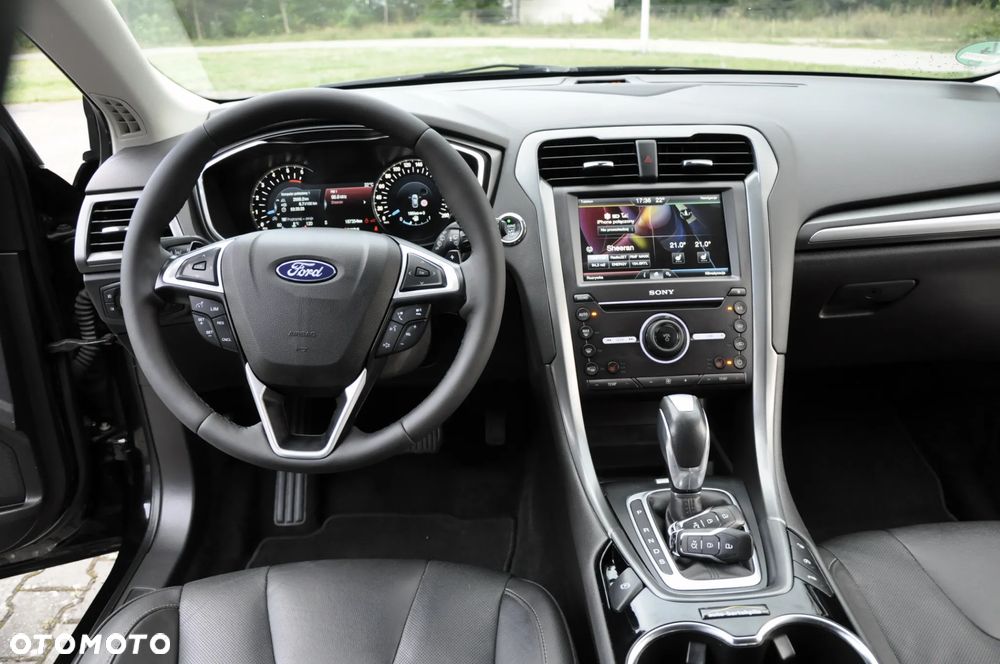 Ford Mondeo 2.0 TDCi Titanium PowerShift - 28