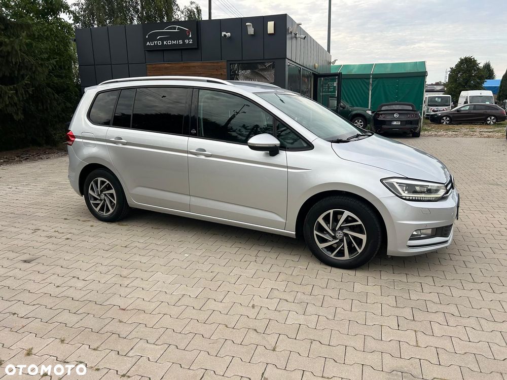 Volkswagen Touran 2.0 TDI BMT Highline DSG - 4