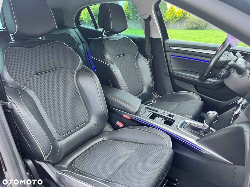 Renault Megane TCe 160 GPF EDC BOSE EDITION - 32