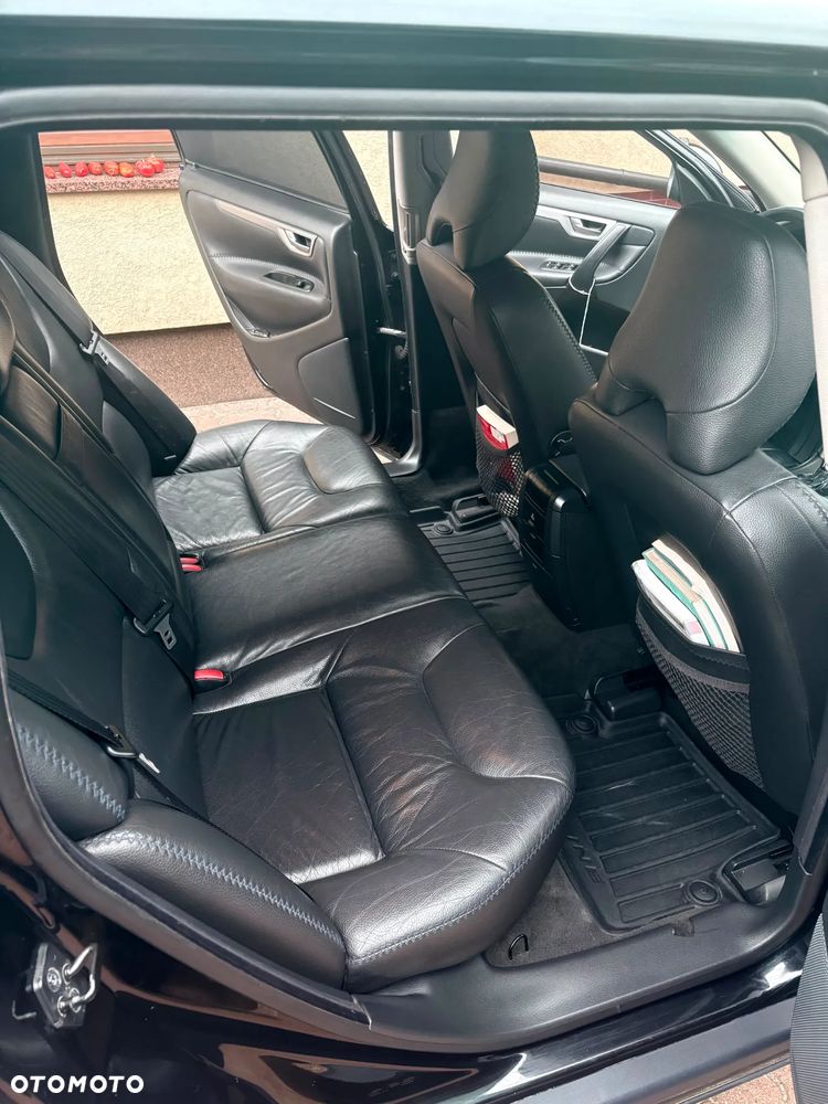 Volvo XC 70 - 10