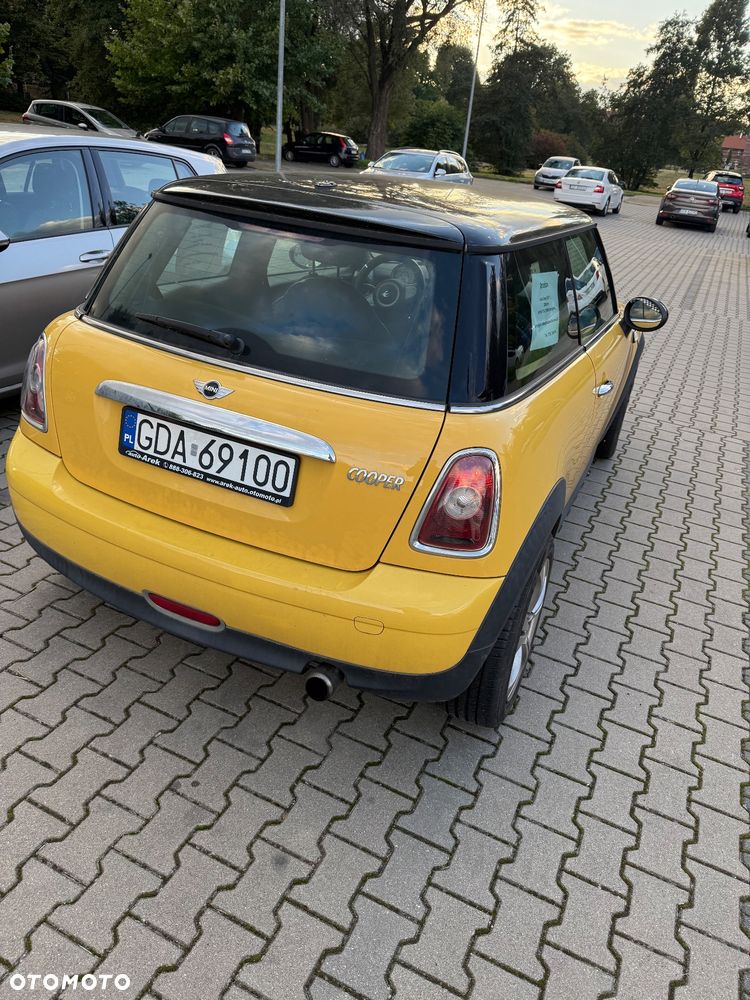 MINI Cooper Standard - 18